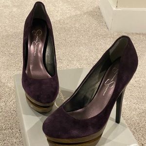 Purple Suede Jessica Simpson, wooded heel shoes